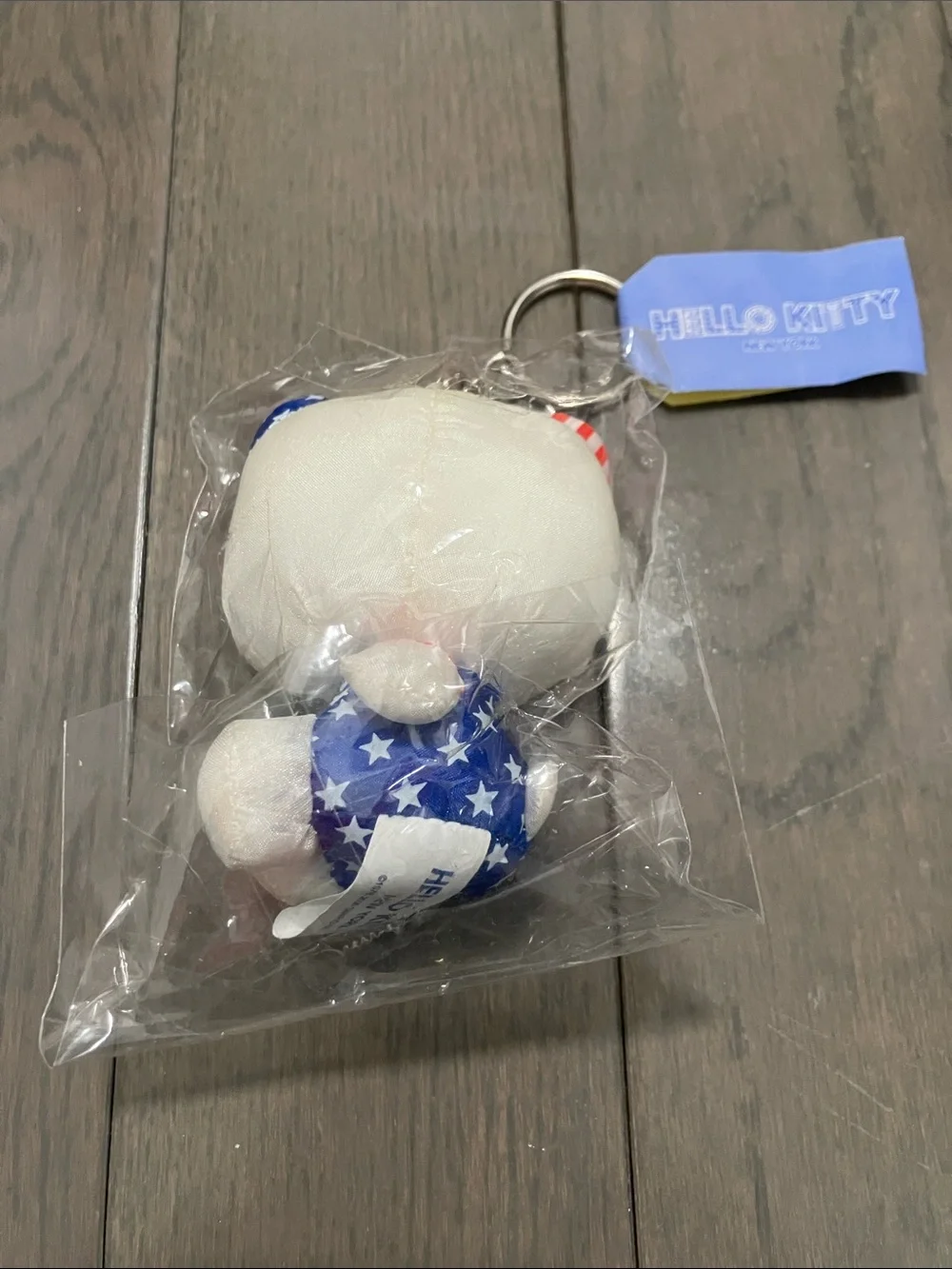 NWT Y2K Vintage 2000 Hello Kitty New York Stuffed Keychain